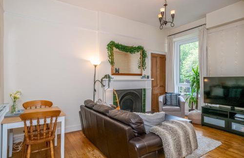 Superb 1 Bed Flat in Traditional Victorian Building - Pass the Keys - Foto 1