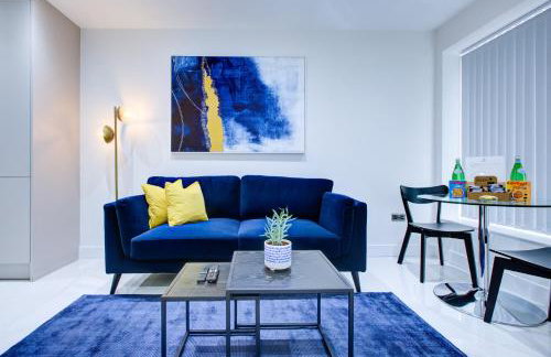 Hybrid Resi - Uxbridge, On-site car or van parking, near London Heathrow Airport - Photo 19