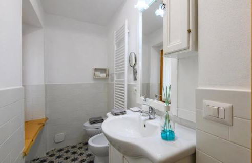 Beautiful Home In Porto Potenza Picena - Foto 25