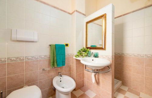 House 8 beds overlooking a pine forest at just 600 mt from the sea - Foto 25