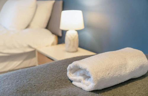 NEW! Stunning 2-Bed Home by Stay With Us, Ideal for Families, Sleeps 4! - Foto 40