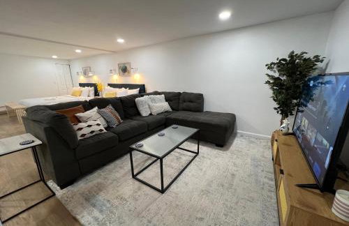 Hidden Gem! Spacious, Private, and Convenient Units Off River Road in Puyallup - Foto 46