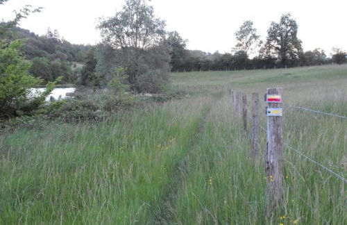 Charmante Maison avec Cheminée et Jardin, Animaux Acceptés - FR-1-496-87 - Foto 26