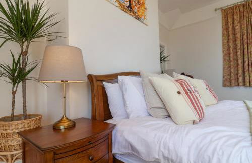 Red House - Photo 24