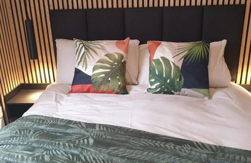 Entire Spacious 3-Bed Family Home, City Centre, Free Parking, Garden - Foto 8