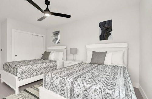 4BR w htd Pool Walk to Las Olas 5mins to Beach - Foto 69