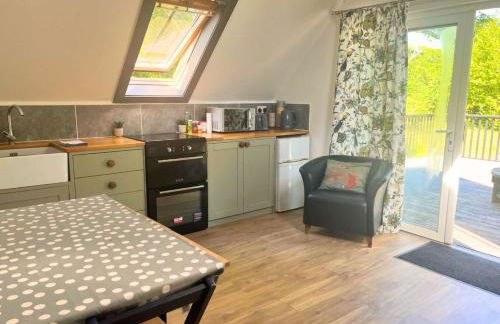 Peaceful Three Bed Country Apartment - Foto 7