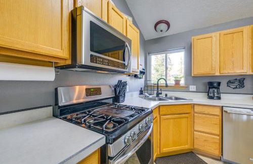 Yard Space with Fire Pit Kenai Getaway! - Foto 10