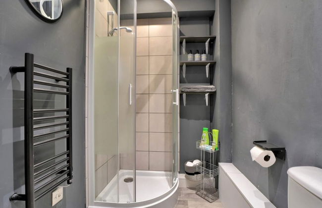 Cozy Guest Lodge With a Large Secluded Garden - Photo 11