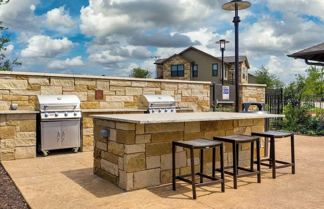 Westpointe Drive Apartments by Landing - Photo 50