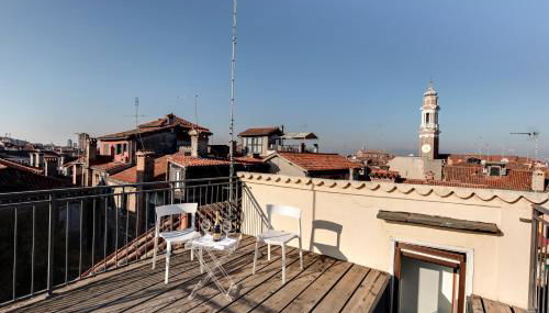 Venice Skyline View Studio Apartment M0270428215 - Photo 4