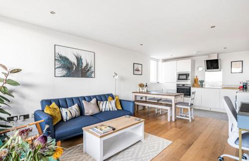 Charming Stay with a Balcony in Bow - Pass the Keys - Photo 2