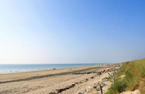 Gorgeous Home In Saint-Germain-Sur-Ay - Foto 34