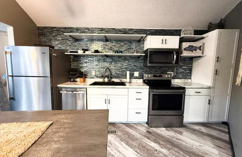 Lakefront Home-3BD25BADockGrillFirepitPool - Foto 57