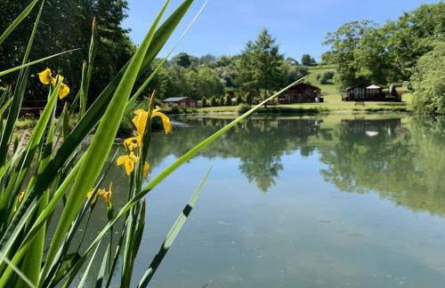 Valley View Lodge - Photo 2