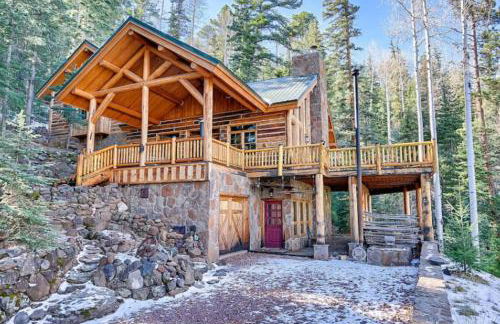 Hot Tub and Mtn Views Woodsy Cabin in Greer - Foto 1