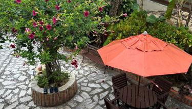 Suites Lorena - Foto 3, Garden view