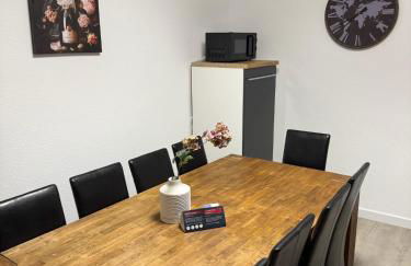 Frankfurter 21 Haus - 2 WE, 2 Küchen, 2 Bäder, 6 SZ, 19 Betten - Foto 47