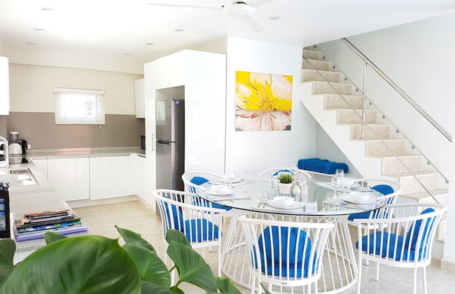 Beachside 3-bedroom Townhouse w Private Pool at 70 Meters From Beach - Foto 13