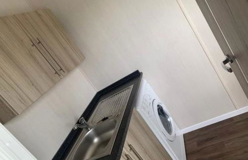 Muscovy Lodge with Hot Tub at Tattershall Lakes Country Park - Foto 5