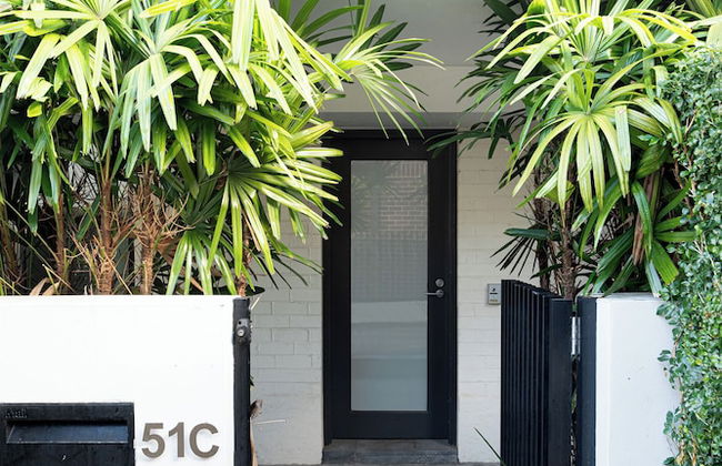 Aircabin Annandale Comfy 3 Bed Townhouse - Photo 14