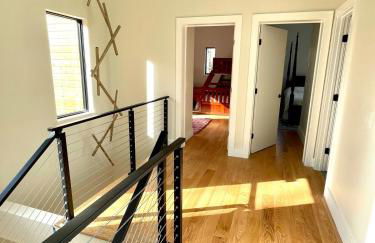 Luxury Modern Cabin near Skiing - Foto 11