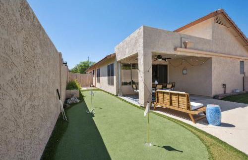 Chic Desert Retreat - Lush Spa Pool - Mini Golf - Foto 40