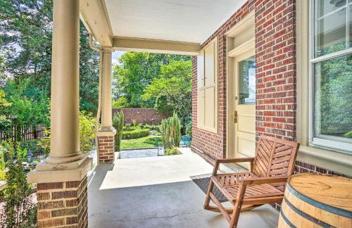 Majestic Richmond Apt with Tranquil Koi Pond! - Foto 36