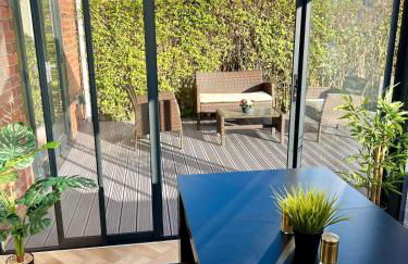 Waterside House - Luxury Home near Alton Towers & Trentham - Free Parking & Garden - Foto 17