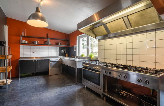 Luxury Holiday Home With Sauna Near Forest in Ovifat - Photo 9