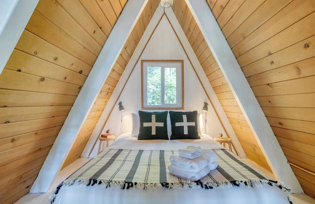 A-frame Retreat Chic and Modern Forest Views, Hammock, Outdoor Dining, Decks - Foto 29