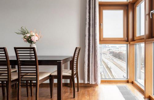 Apartament przy Arkadia 2 Sypialnie Balkon Widok 8 Pietro Metro Gdanska Garaz - Foto 17