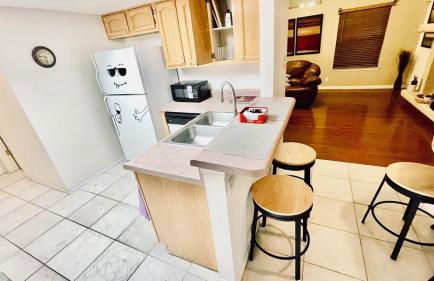 My Charming Home, Cozy, in the Heart of West Side - Foto 8