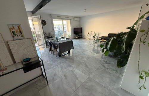 Montpellier Un écrin de lumière pour enchanter votre séjour - Photo 1