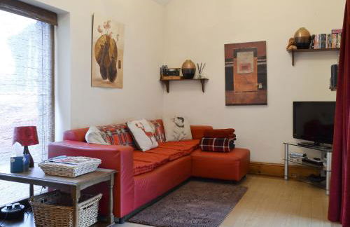 Silk Hill Stables - Photo 3