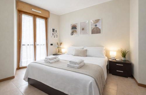 Spazio Breda - Free Parking, Private Garage, Metro M1, Balcony, 4 Guests - Foto 1