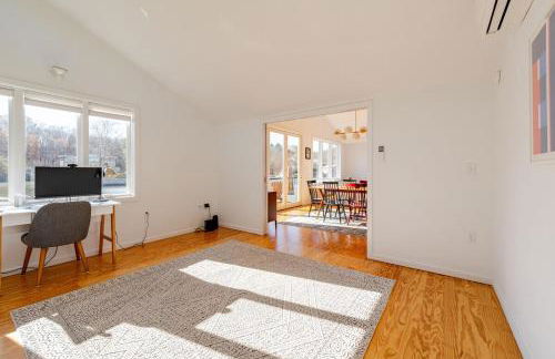 Modern Lakefront Retreat w King Bed - Foto 29