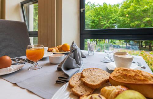 HOTEL CERISE - LES SOURCES Luxeuil-les-Bains - Foto 30