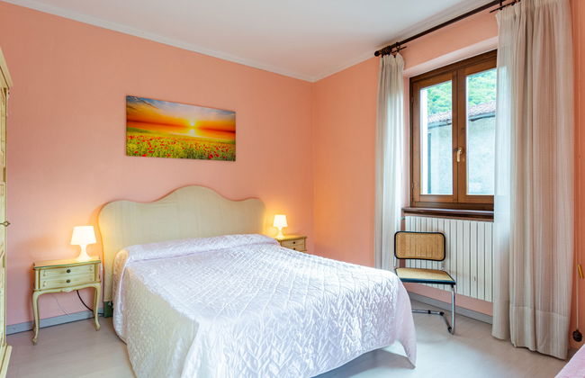 2 bedroom Apartment in Colico with garden and terrace - Photo 16