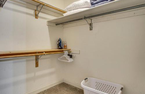 3 Mi to Marina: Quiet Getaway w/ Deck in Lexington - Foto 17