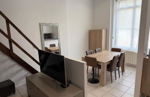 OULLINS T3 COSY 70M2 - 6 Pers 2 Chambre - 2 Mezzanines Métro & centre à Pied - Foto 1