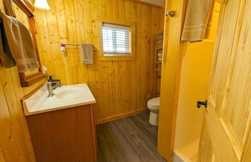 Yellowstone's Treasure Cabins - Foto 68