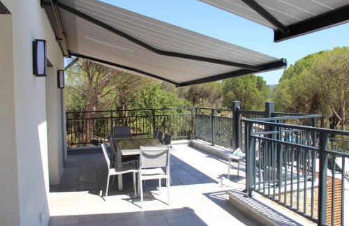 State of the Art Fixtures Villa in Vidauban with Pool - Photo 40