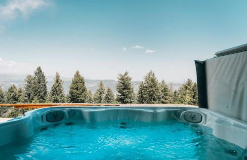 Peaceful Getaway with Hot Tub - Views - Evergreen - Foto 5