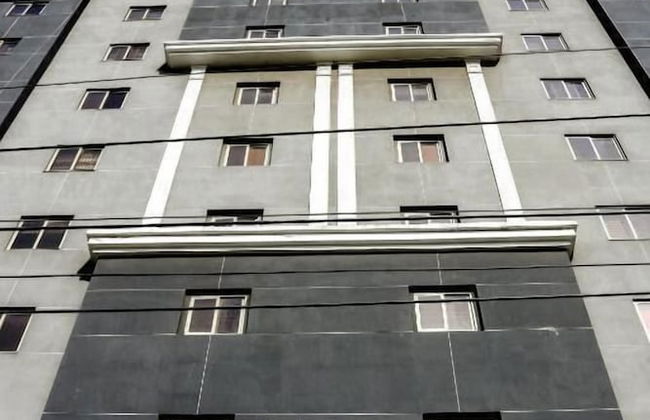 Gulberg Suites - Photo 1