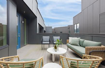 Sleeps 28 2 Units Near DT Nashville Outrider by AvantStay - Foto 3