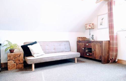 TAIL END: Bijoux Broads & Beach Base! Now with TV! - Photo 12