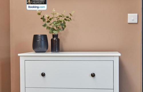 Beautiful 3BDR House By Homebird Property Management Short Lets & Serviced Accommodation Leeds With Free Parking & Free WiFi - Foto 29