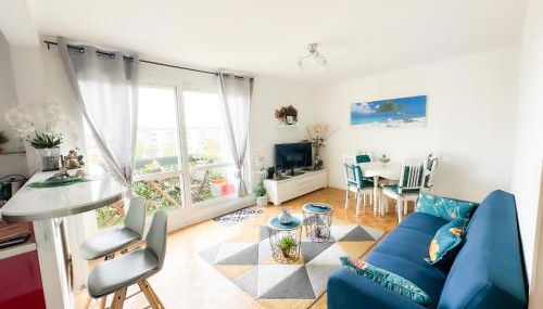 - Le COSY GARDEN - Proche RER A et E - Paris Disney - Parking - WIFI- Netflix Gratuit !!! - Foto 2