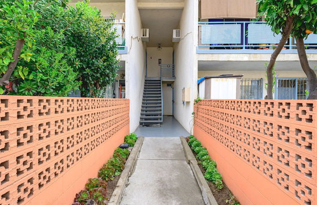 Modern Cozy Retreat Stylish Stay With Patio Parking - Foto 7